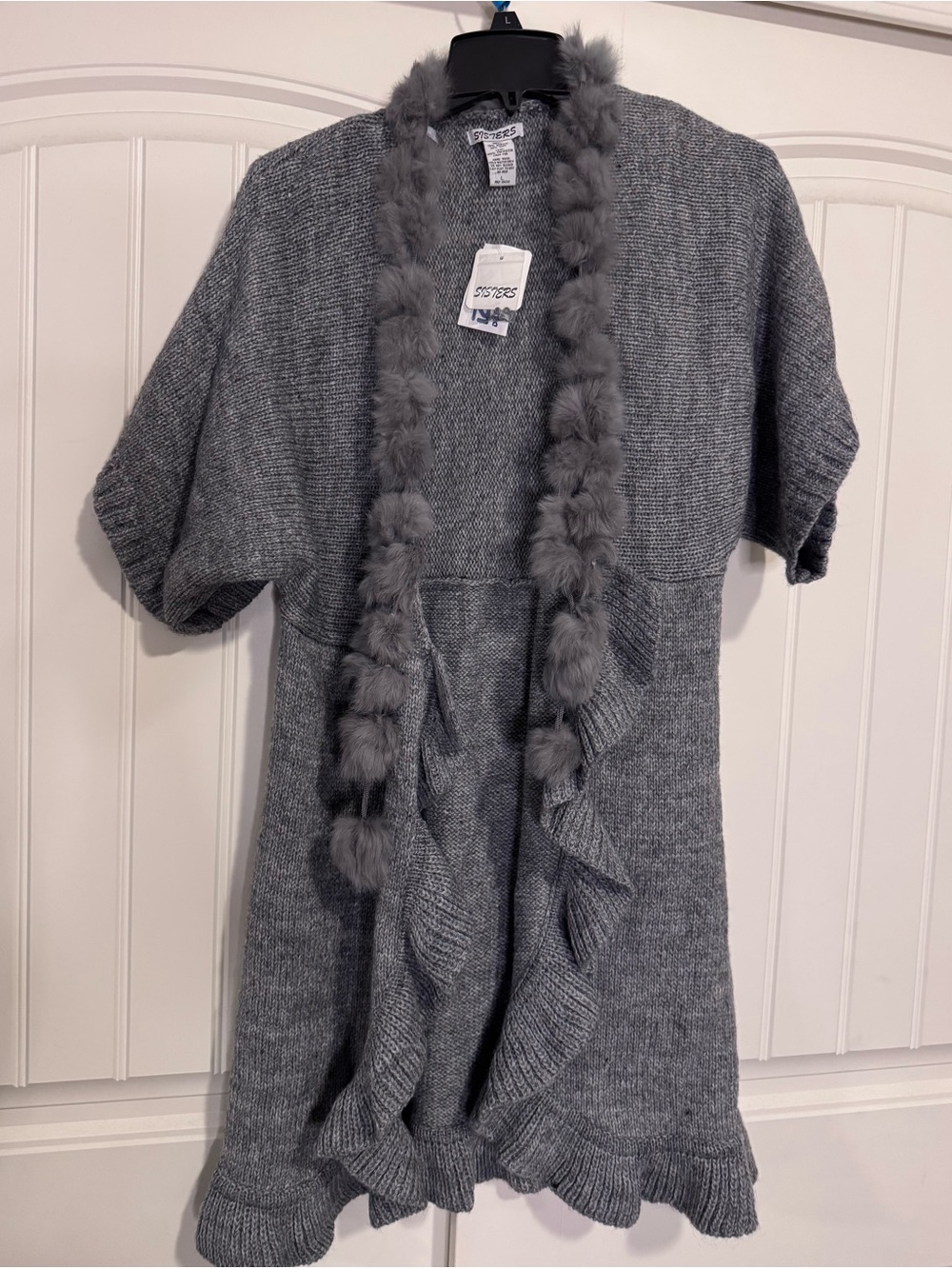 Gray Short-Sleeve Open Cardigan with Faux Fur Pom Trim Sisters L wool blend